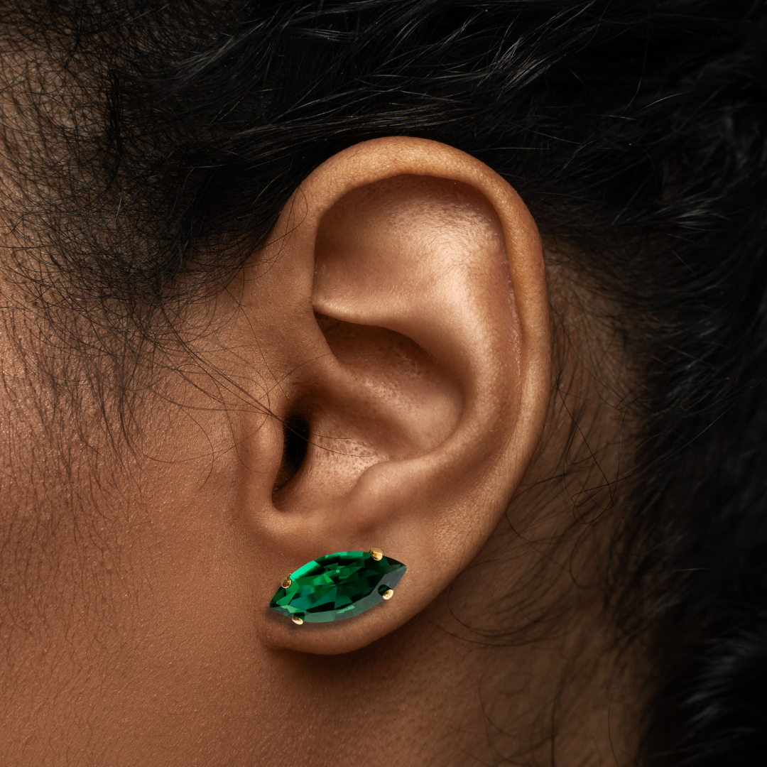 NAVETTE STUD EARRINGS | EMERALD